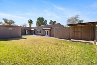 Building Photo - 5100 1 Ocotillo St