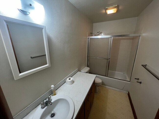 Foto del edificio - 620 McCann St