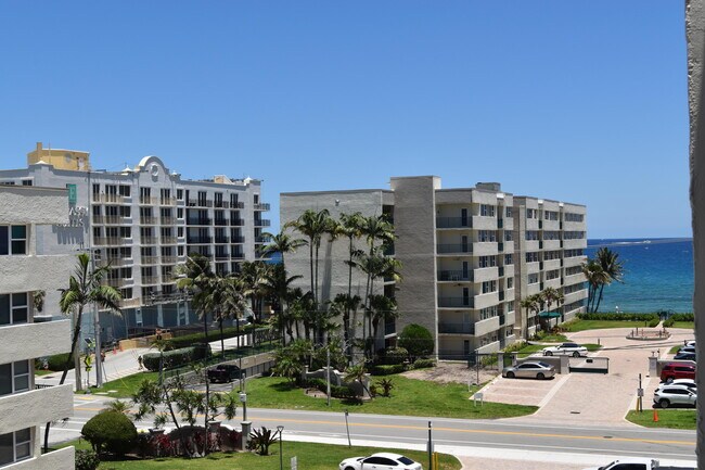 Foto del edificio - 1236 Hillsboro Mile