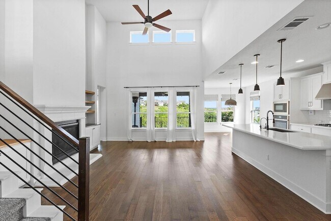 Foto del edificio - 829 Dayridge Dr
