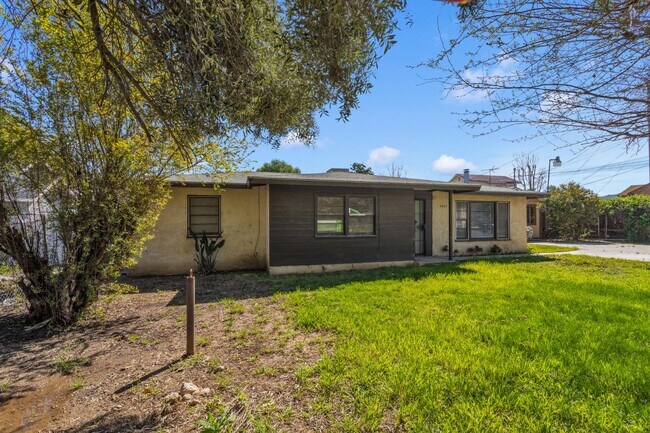 Foto del edificio - 4223 Temescal Ave