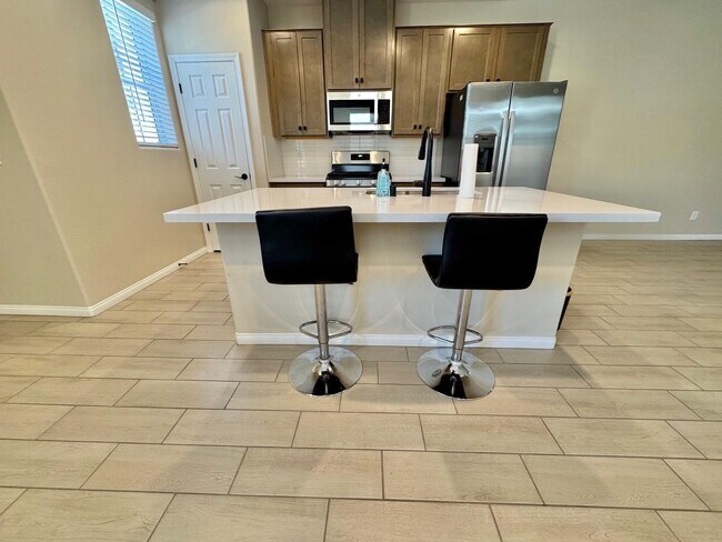 Building Photo - RICHMOND AMERICAN DESIGNER HOME FEATURING ...