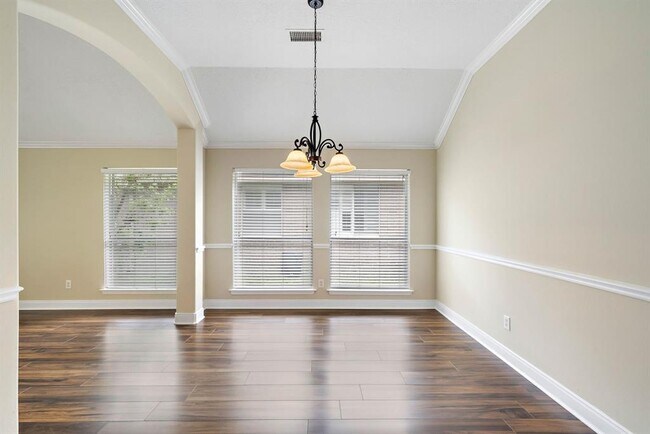 Building Photo - 42 Millport Dr