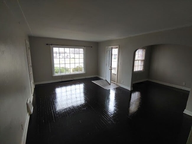 Foto del edificio - 2 bed/1 bath
