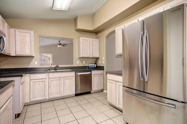 Building Photo - 9167 W Sandra Terrace