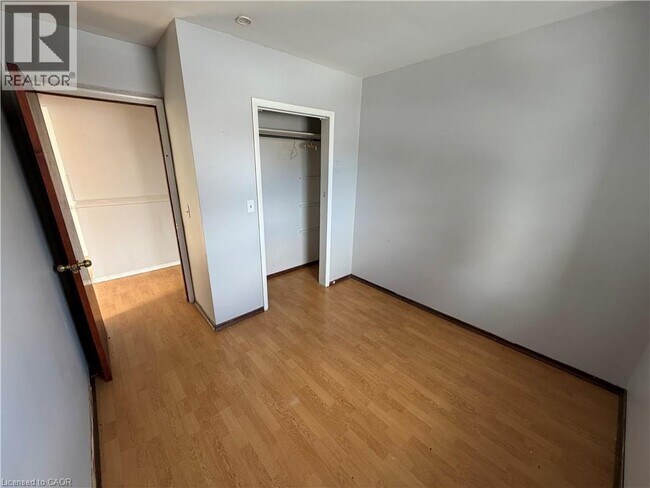 Photo du bâtiment - 571 Ontario St