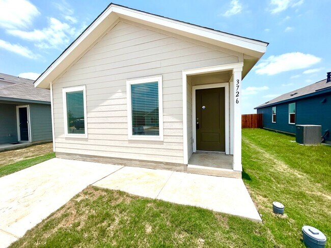 Foto del edificio - **APPLICATION RECEIVED** ** MOVE IN SPECIA...