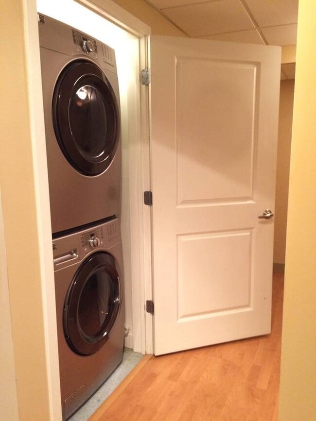 Photo - 370 Farrell St Townhome