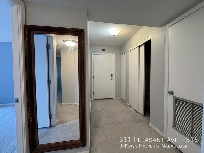 Building Photo - 311 Pleasant Ave