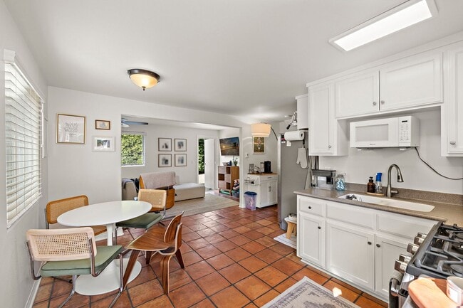 Building Photo - 20451 Sun Valley Dr