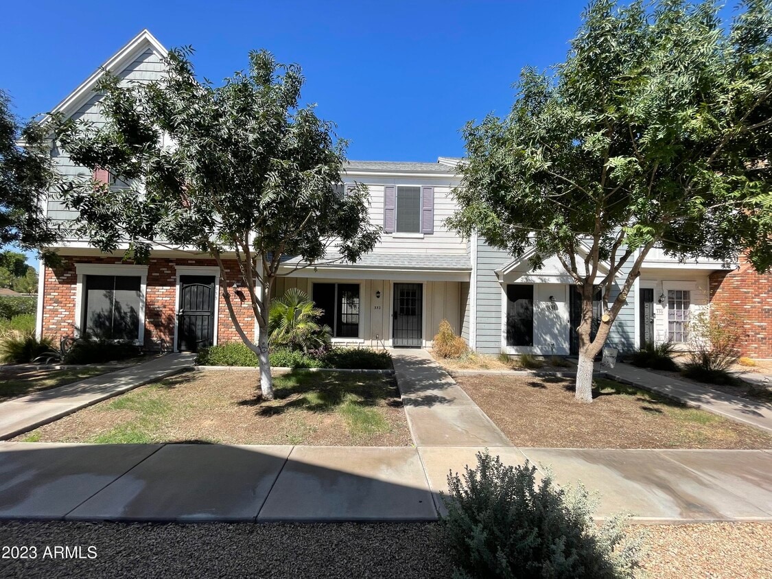 1601 N Saba St, Chandler, AZ 85225 Townhome Rentals in Chandler AZ