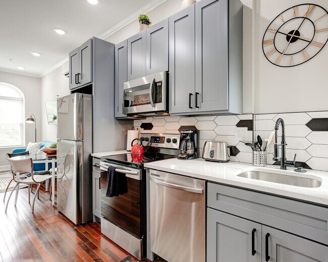 Building Photo - 1927 N 33rd St