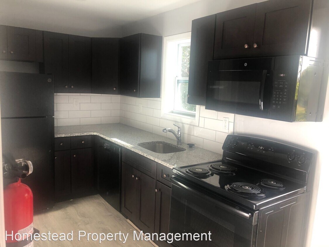 Foto principal - 3 br, 1 bath House - 36 N. 10th St.