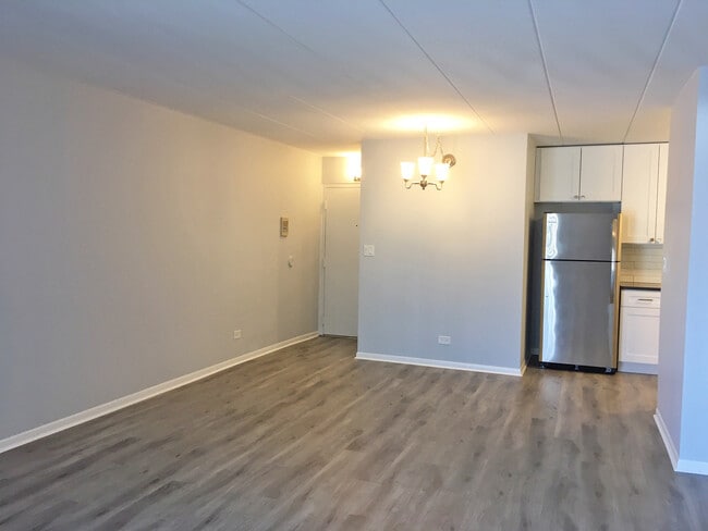 Building Photo - 115 Marengo Ave