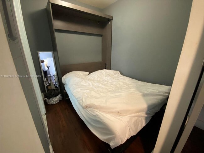 Foto del edificio - 274 NW 32nd St