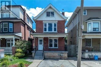 Building Photo - 242 Balmoral Ave N