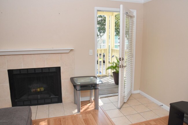 Foto del edificio - 100 Fairway Park Blvd