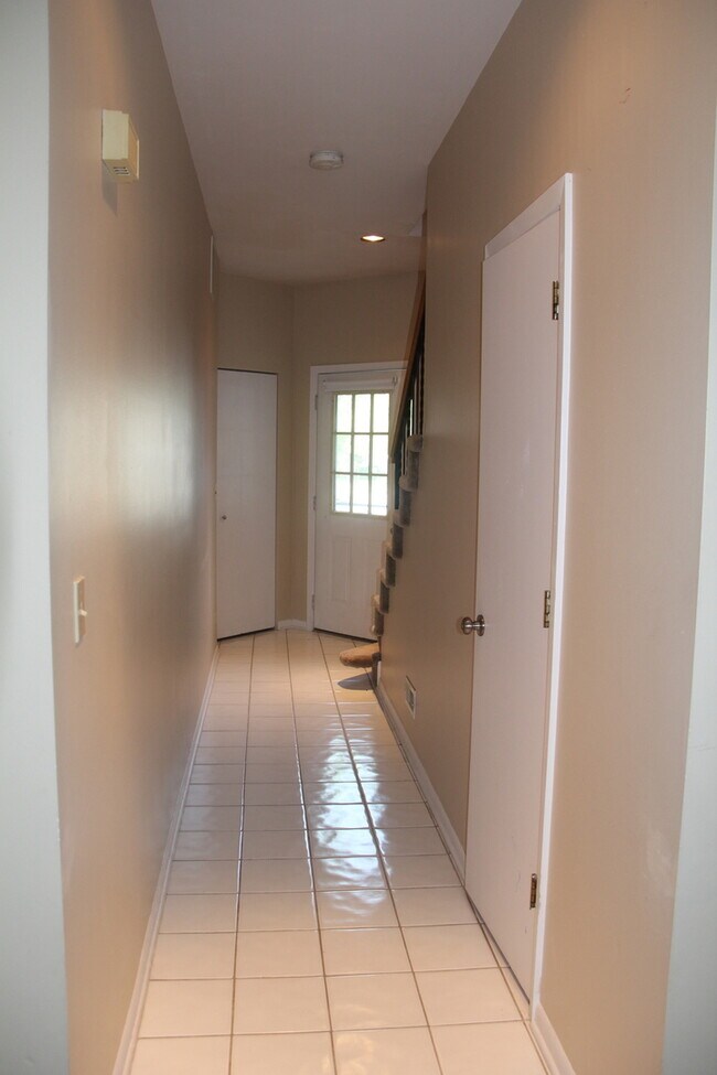 Foto del edificio - 1617 Woodhaven Ct