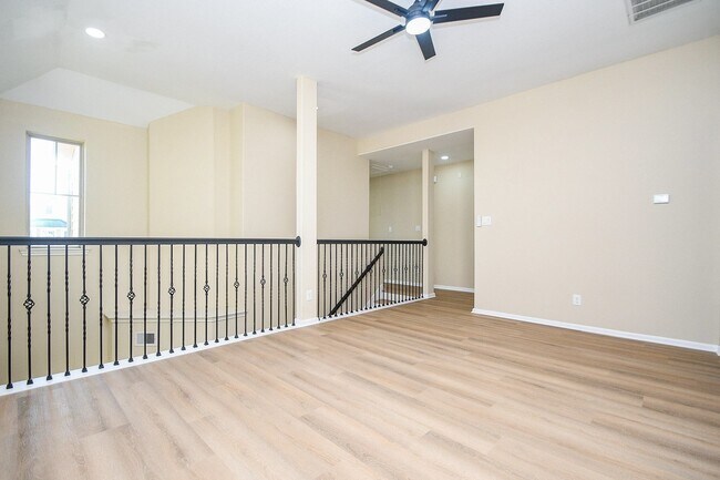 Foto del edificio - 23310 Isola St