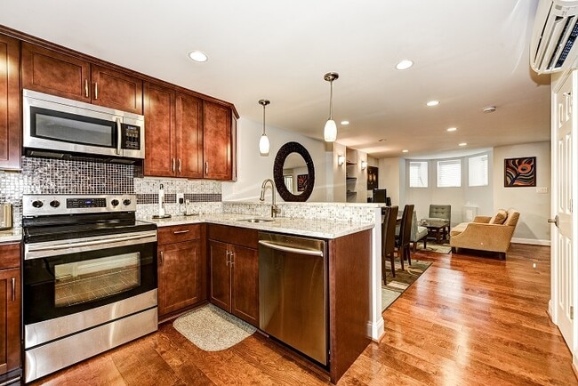 Foto del edificio - 1619 21st St NW