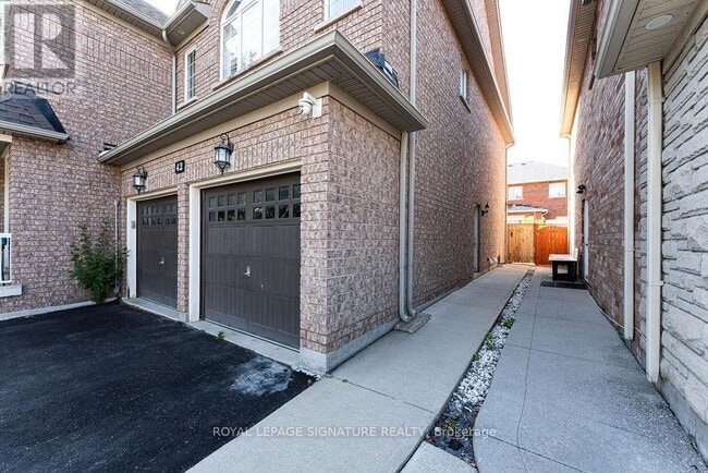 Building Photo - 42 Summershade St