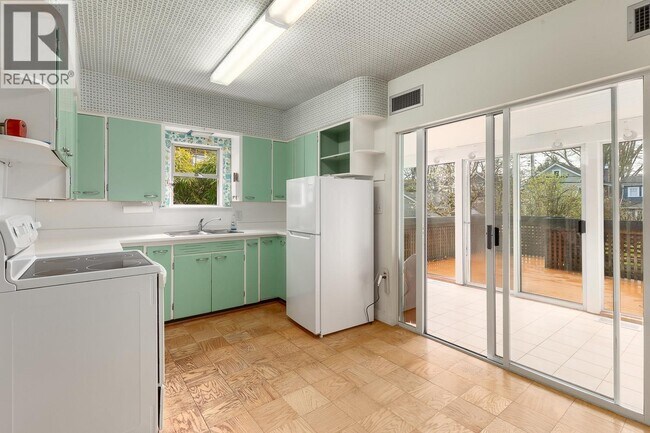 Photo du bâtiment - 2950 W 31st Ave