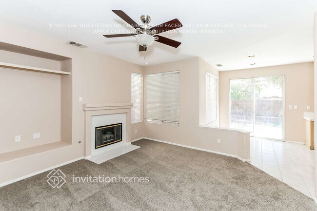 Foto del edificio - 4752 Poppywood Dr