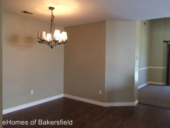 Building Photo - 5915 Foss Ridge Ct