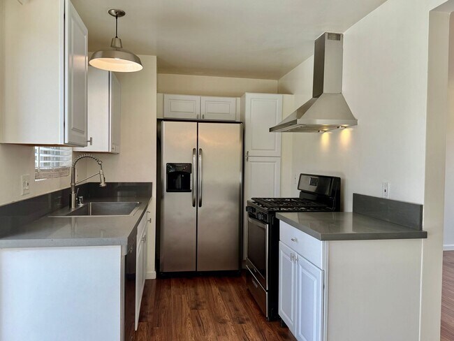 Building Photo - 4124 San Martin Way