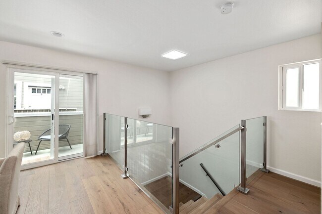 Foto del edificio - Beachside Retreat - Steps to the Beach!