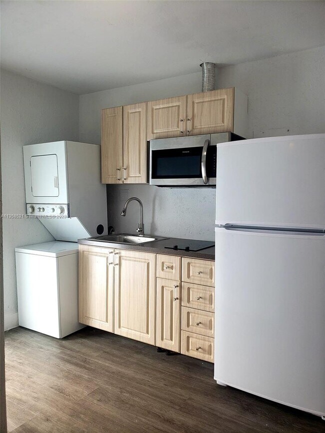 Foto del edificio - 4117 Monroe St