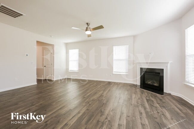 Foto del edificio - 23 Wild Lily Dr