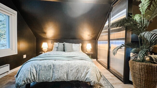 Foto del edificio - Chic Studio in North Winton Village