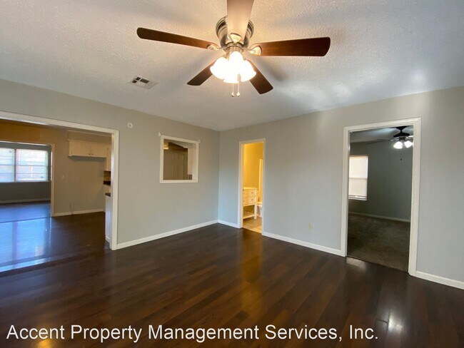 Foto del edificio - 1019 N Hickory Ave