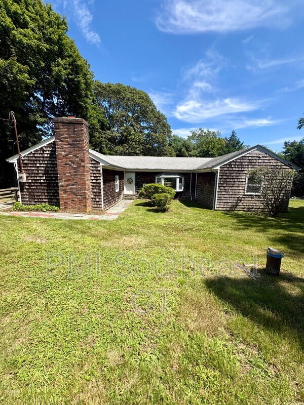 Foto del edificio - 226 Pequot Ave