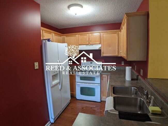 Building Photo - COMING SOON!!! Collierville Town Home!