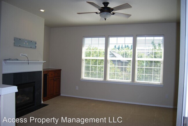 Building Photo - 4 br, 2.5 bath House - 3717 E Oak Grove St