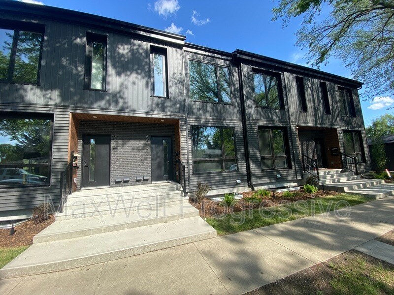 Primary Photo - 6415-6493 93 St NW