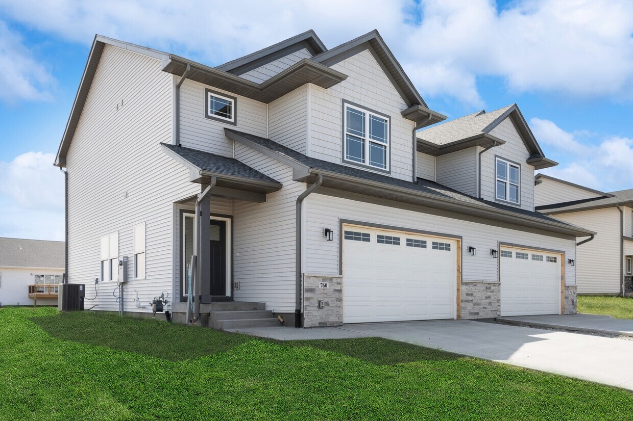 760 Brook Ridge Ave, North Liberty, IA 52317 Townhome Rentals in