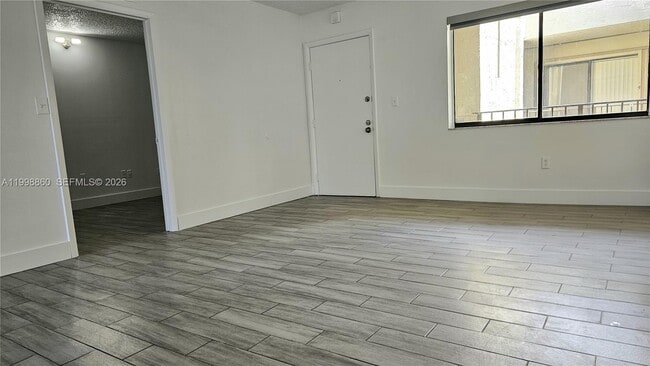 Foto del edificio - 8075 SW 107th Ave