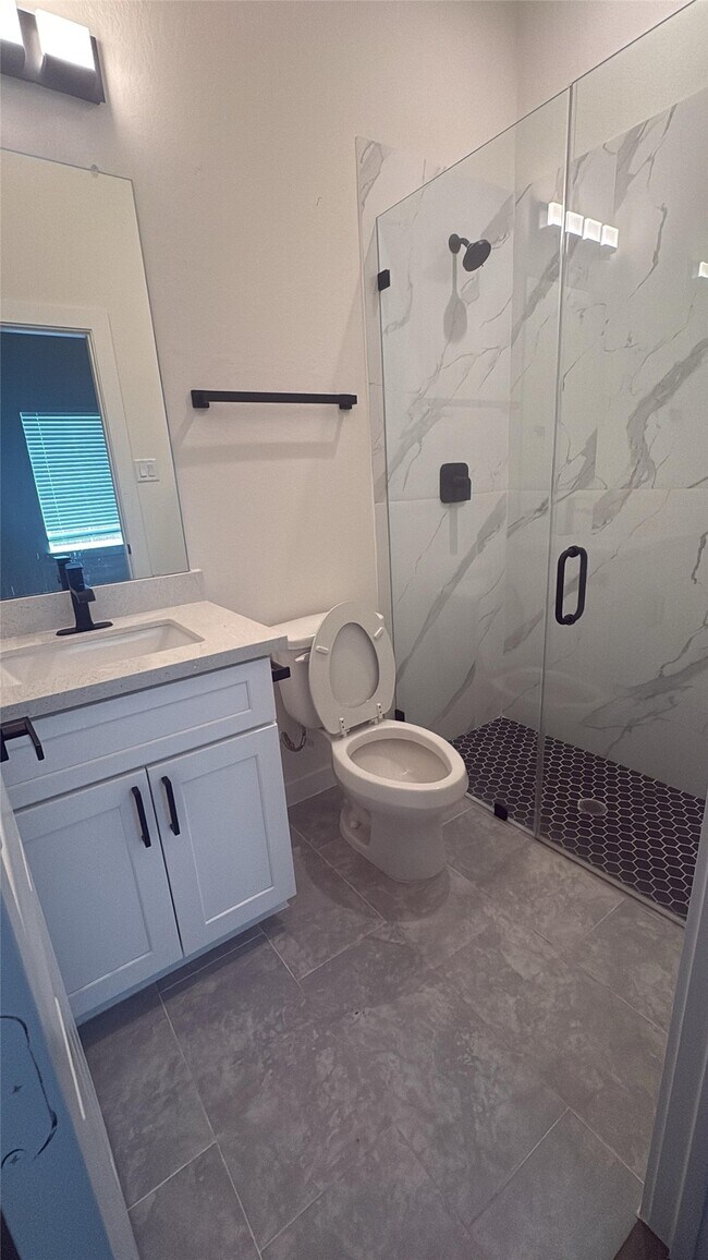 Foto del edificio - 605 Center St