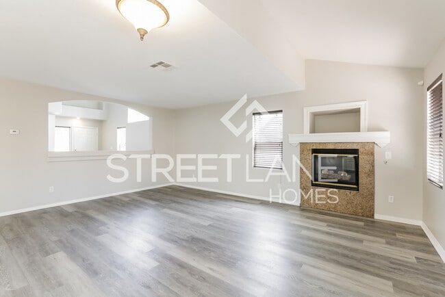 Building Photo - 3 Bedroom by Summerlin!