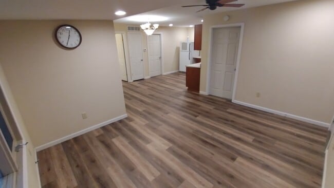 Building Photo - 12516 N 1035th St