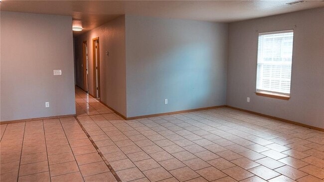 Building Photo - 2571 Mia Pl