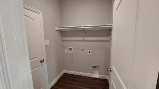 Foto del edificio - 1425 Waverley Dr