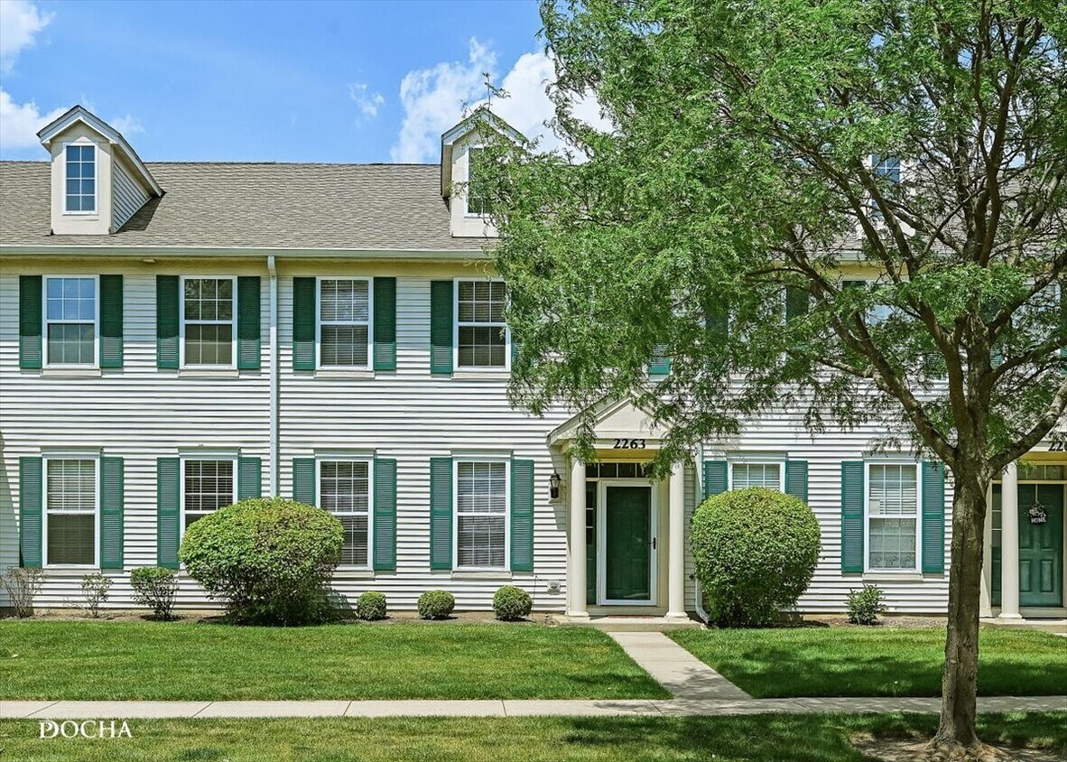 2263 Barrington Dr W, Aurora, IL 60503 Townhome Rentals in Aurora IL