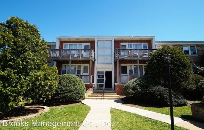 Building Photo - 6420-6506 Park Heights Ave