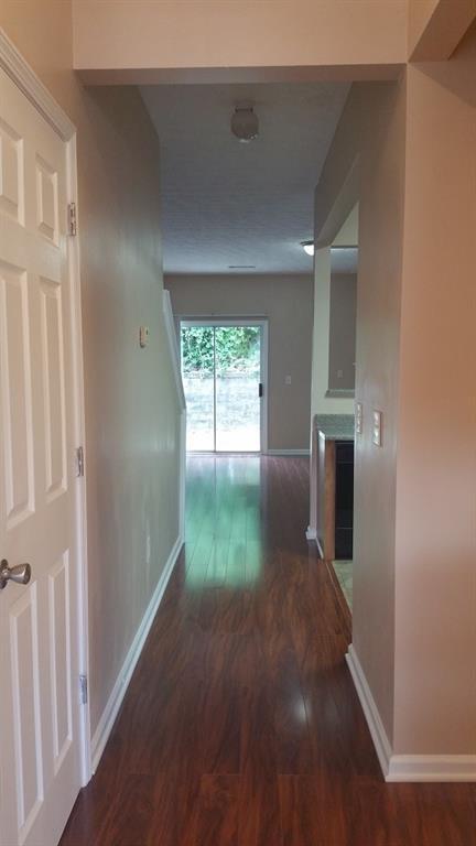 Building Photo - 2740 Heathrow Dr