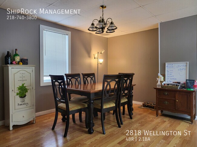 Building Photo - 2818 Wellington St