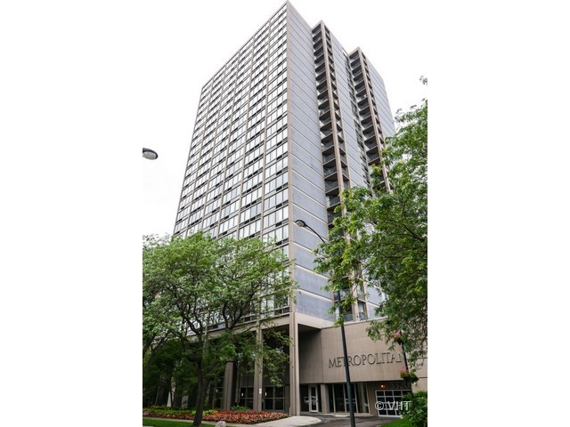 Building - 5320 N Sheridan Rd